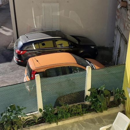 La Casa Gialla Del Ristoro Agricolo ヴェッキアーノ エクステリア 写真